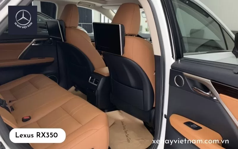 Lexus RX350 cung cấp thêm một số tính năng tiện nghi bổ sung trong hệ thống ghế ngồi